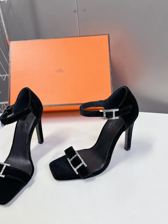 Hermes Shoe 